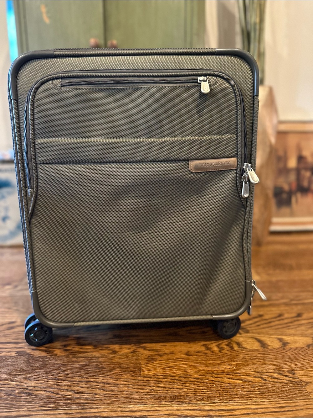Briggs & Riley Baseline Carry-On 21” Olive Expandable Spinner Luggage Suitcase